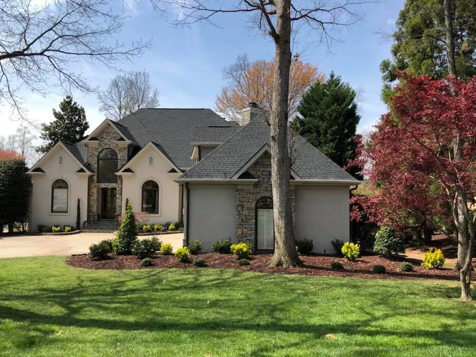 Affordable landscaping services in Cornelius, NC - M and R Landscaping