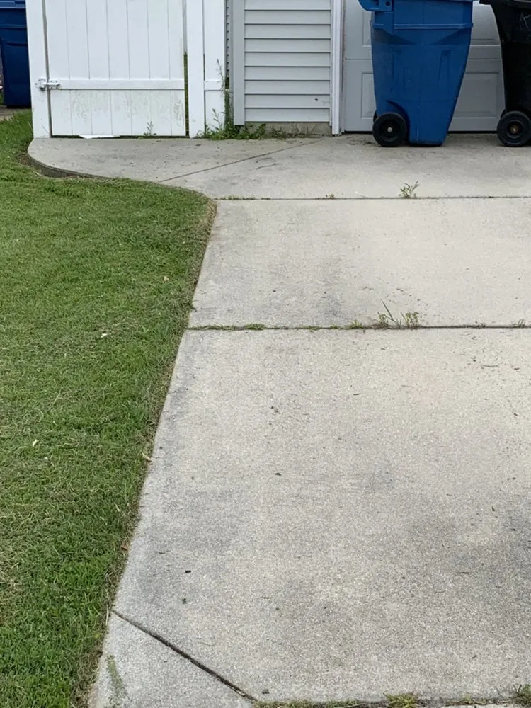 Custom lawn care service near you in Virginia Beach, VA by M B M Landscaping & Beyond