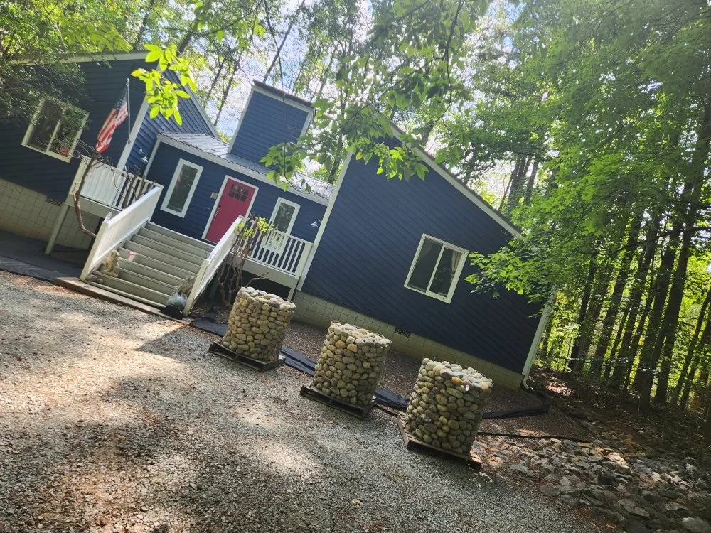 Expert lawn mowing service in Chapel Hill, NC - M Bee's