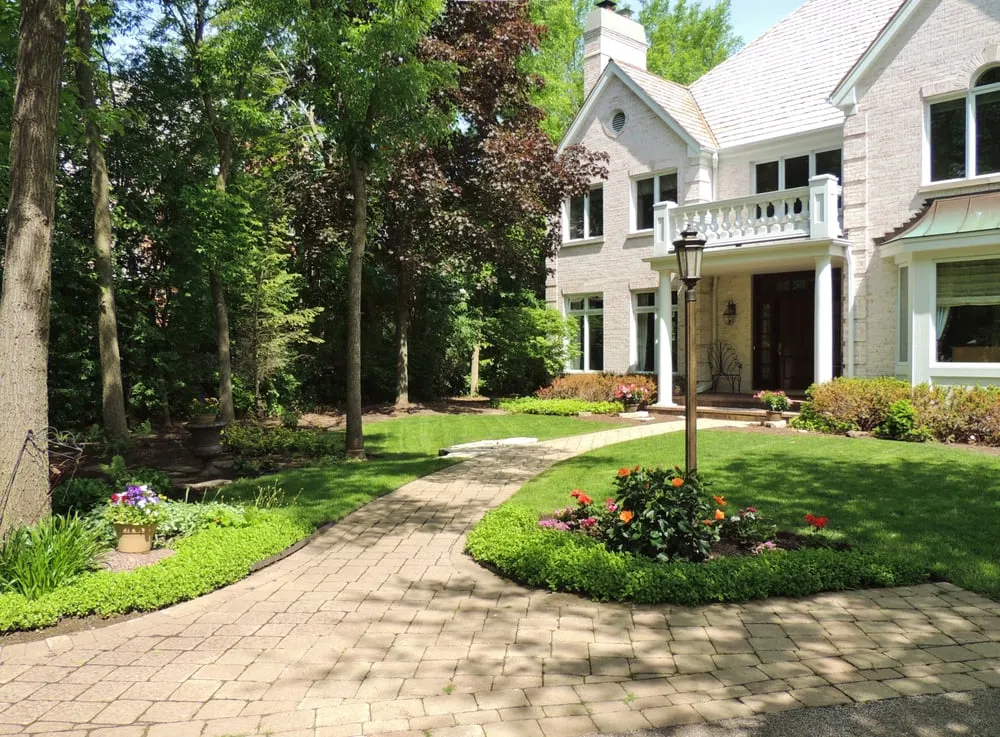 Reliable garden landscaping experts serving Island Lake, IL - M C Landscaping