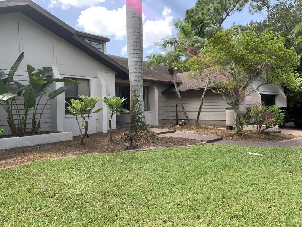 Custom landscape design experts serving Fort Myers, FL - M Castaneda Lawn Maintenance