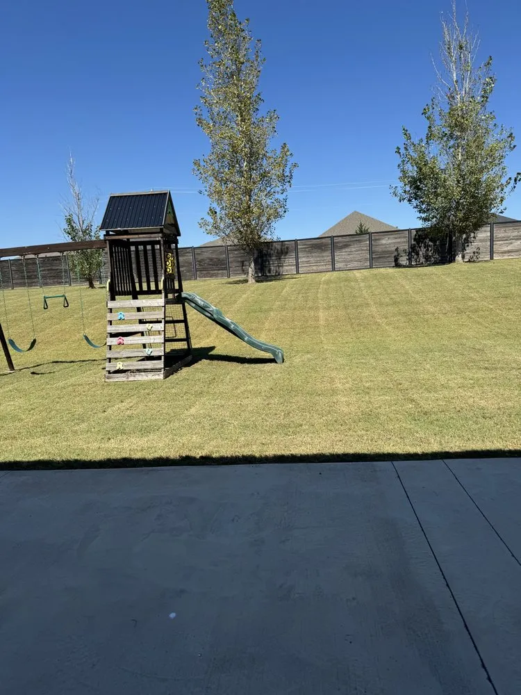 Reliable outdoor landscaping in Oklahoma City, OK - M G Lawn and Landscaping Services