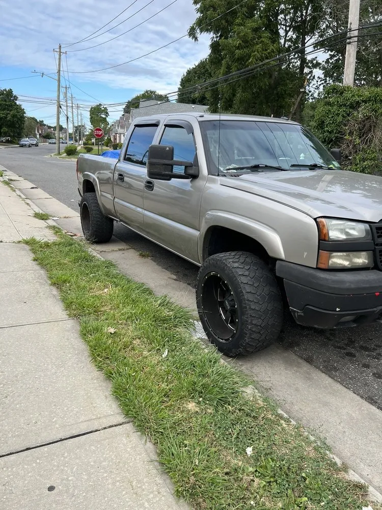 Local lawn mowing service for residential properties across Hempstead, NY - M Hernandez Landscaping and Design