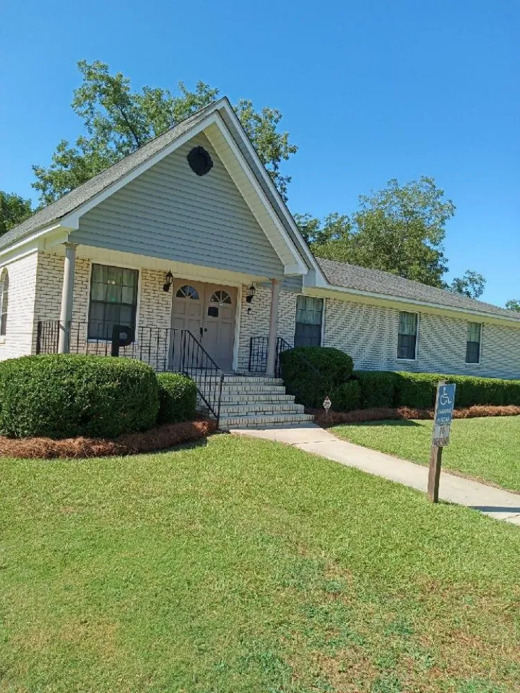 Expert lawn mowing service in Sandersville, GA by M Johnson General Labor