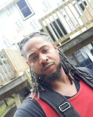 M K Mowing & More Logo