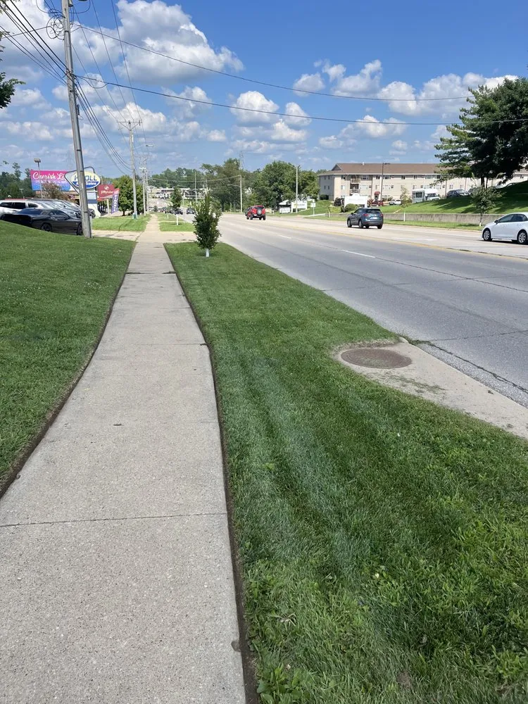 Reliable landscape installation near you in Cedar Rapids, IA by M Lawn Service