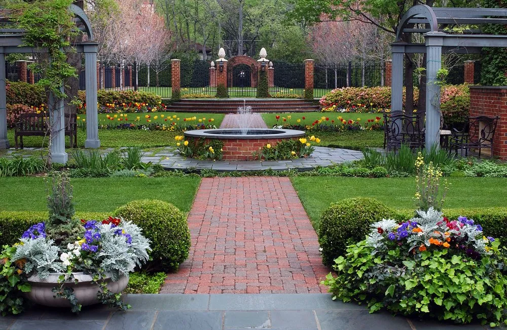 Reliable residential landscaping experts serving Addison, TX - M. M. Moore Construction Company