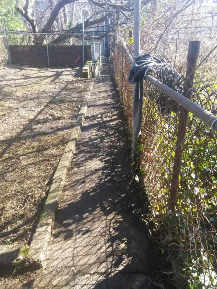 Custom lawn mowing service in Philadelphia, PA by M R Landscape Services