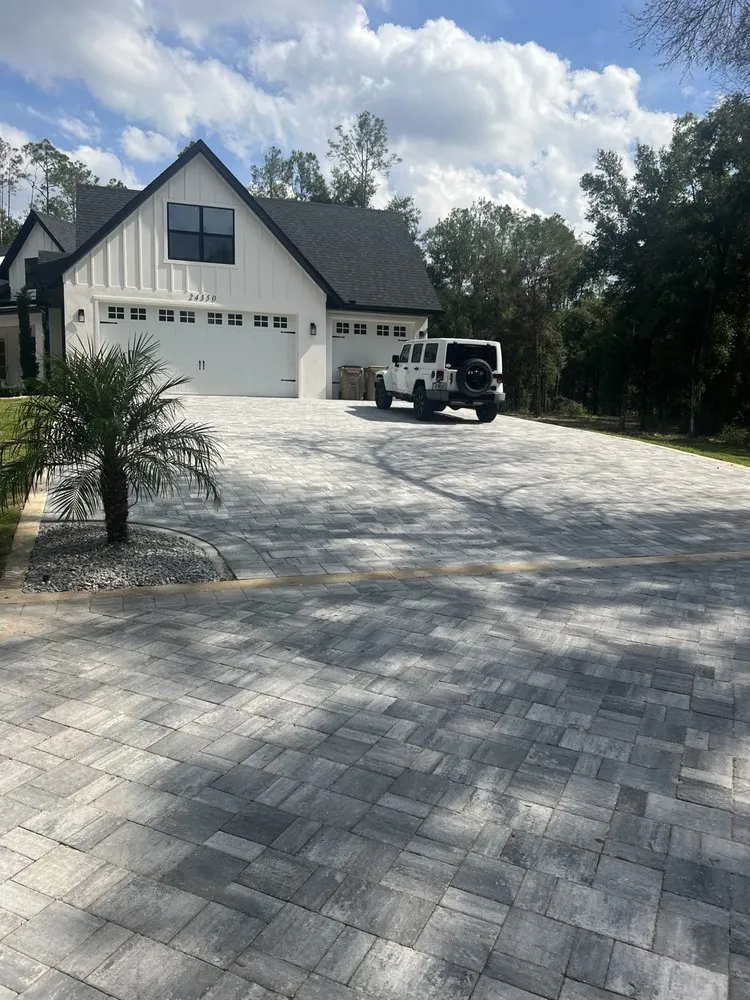 Expert outdoor landscaping for beautiful yards across The Villages, FL - M Solid Construction