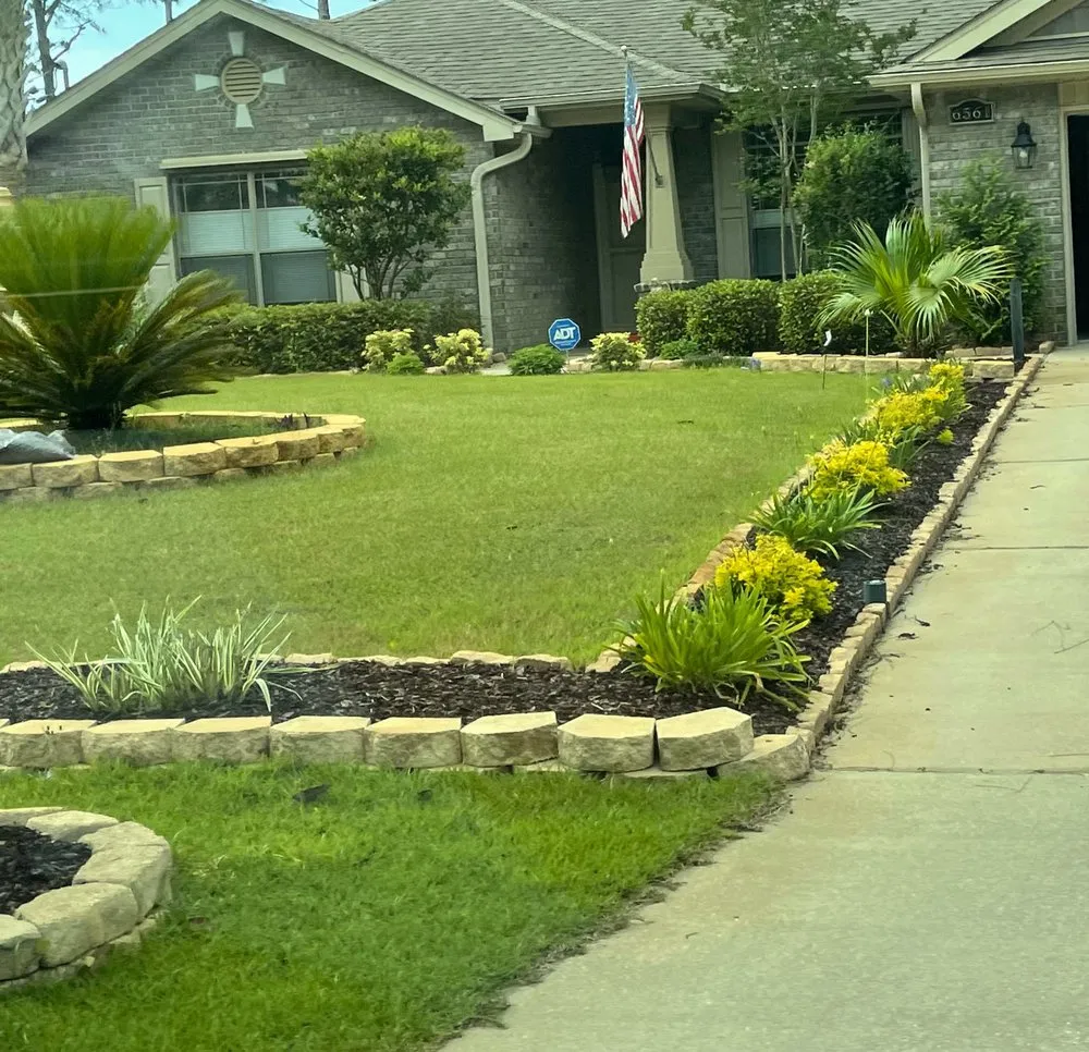 Affordable garden landscaping in Niceville, FL - M&A Landscaping