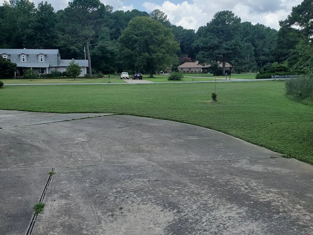 Trusted residential landscaping with custom design in Little Rock, AR by Mabrie Mow N Go