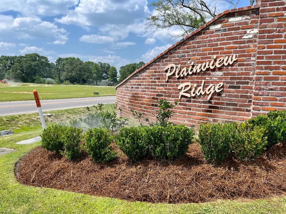 Affordable yard maintenance experts serving Baton Rouge, LA - Mabry Landscape Contractors