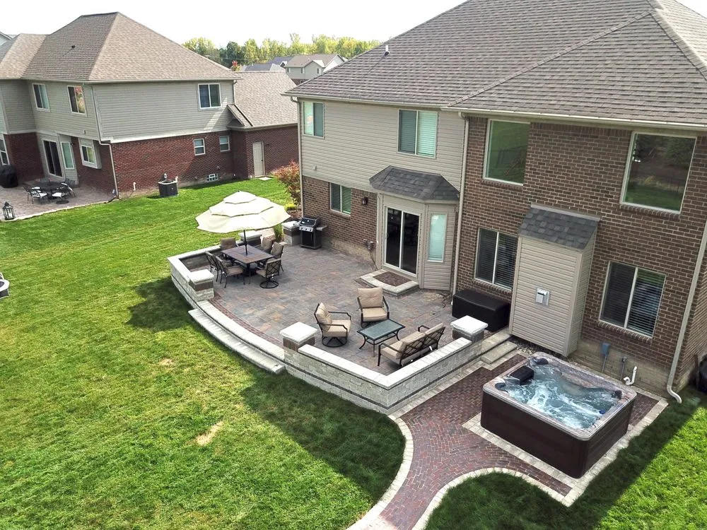 Professional garden landscaping in Taylor, MI by MAC Landscaping & Design