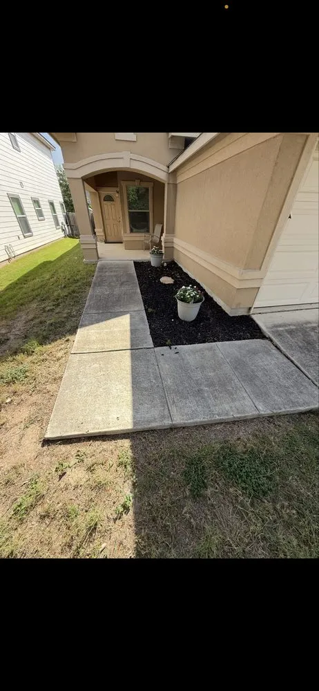 Affordable yard cleanup service in San Antonio, TX - Mac Landscaping
