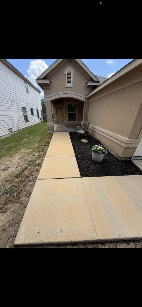 Professional garden landscaping for outdoor upgrades across San Antonio, TX - Mac Landscaping