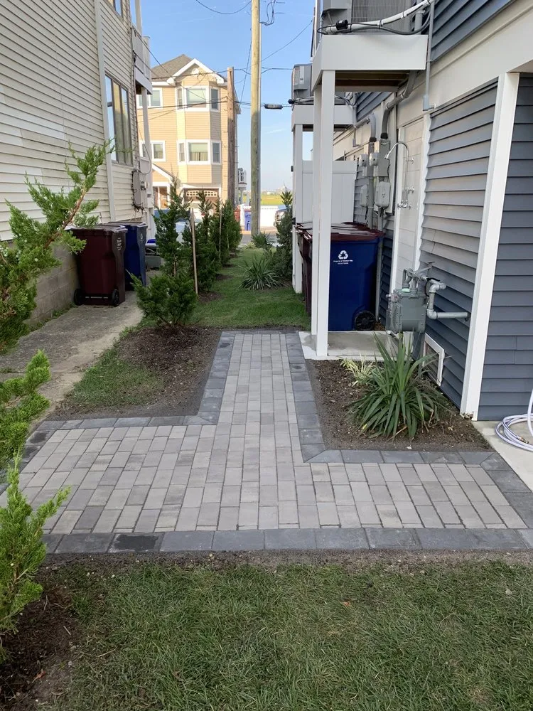 Affordable garden landscaping for homes in Bensalem, PA by MacAlpin Company