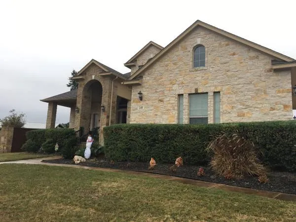 Professional lawn mowing service in San Antonio, TX by Macario Brother's Lawn Care