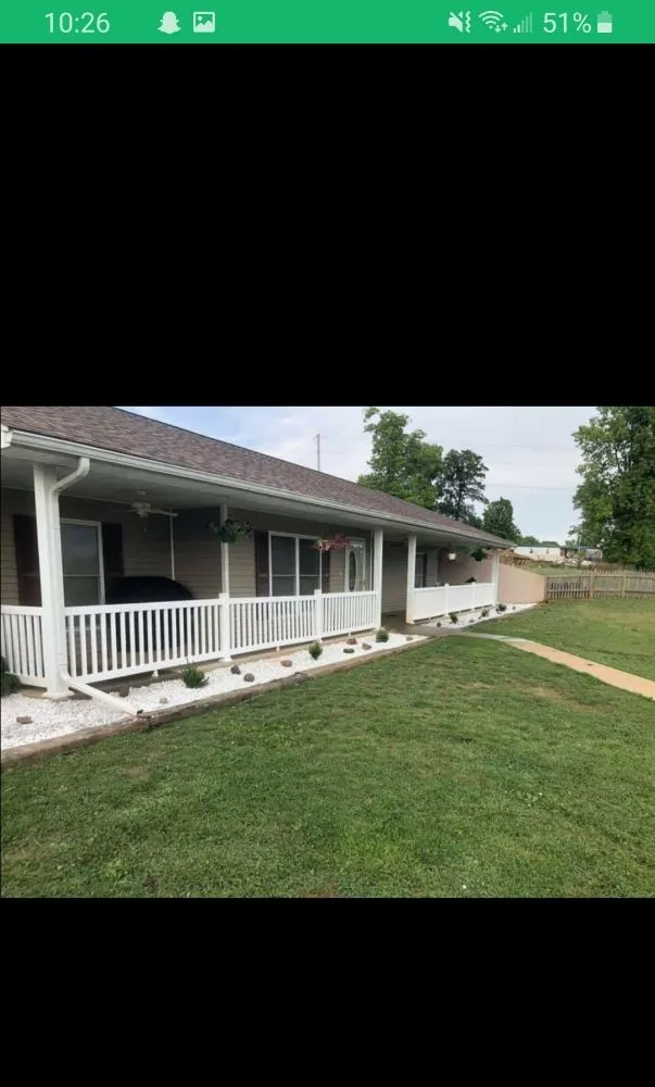 Custom outdoor landscaping in Elizabethtown, KY - MacDavis