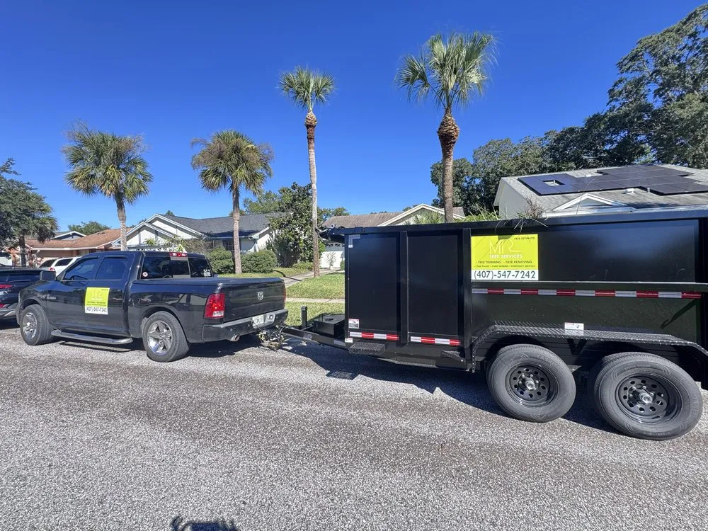 Local lawn mowing service for homes in Orlando, FL by Machin Rojas