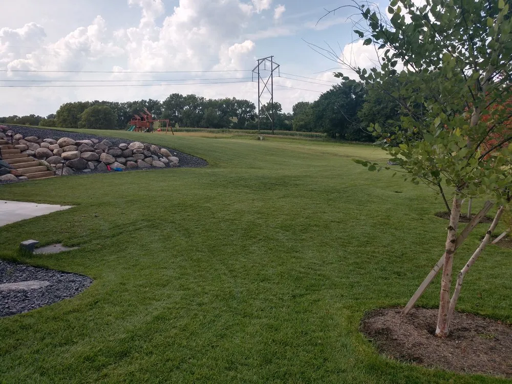 Trusted residential landscaping experts serving Lincoln, NE - Machine Mowers