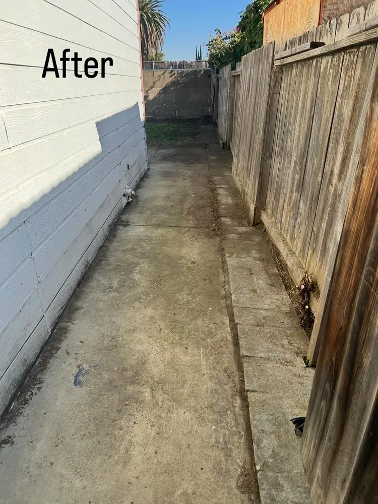 Expert lawn mowing service experts serving Ceres, CA - Macias Landscaping & Paving