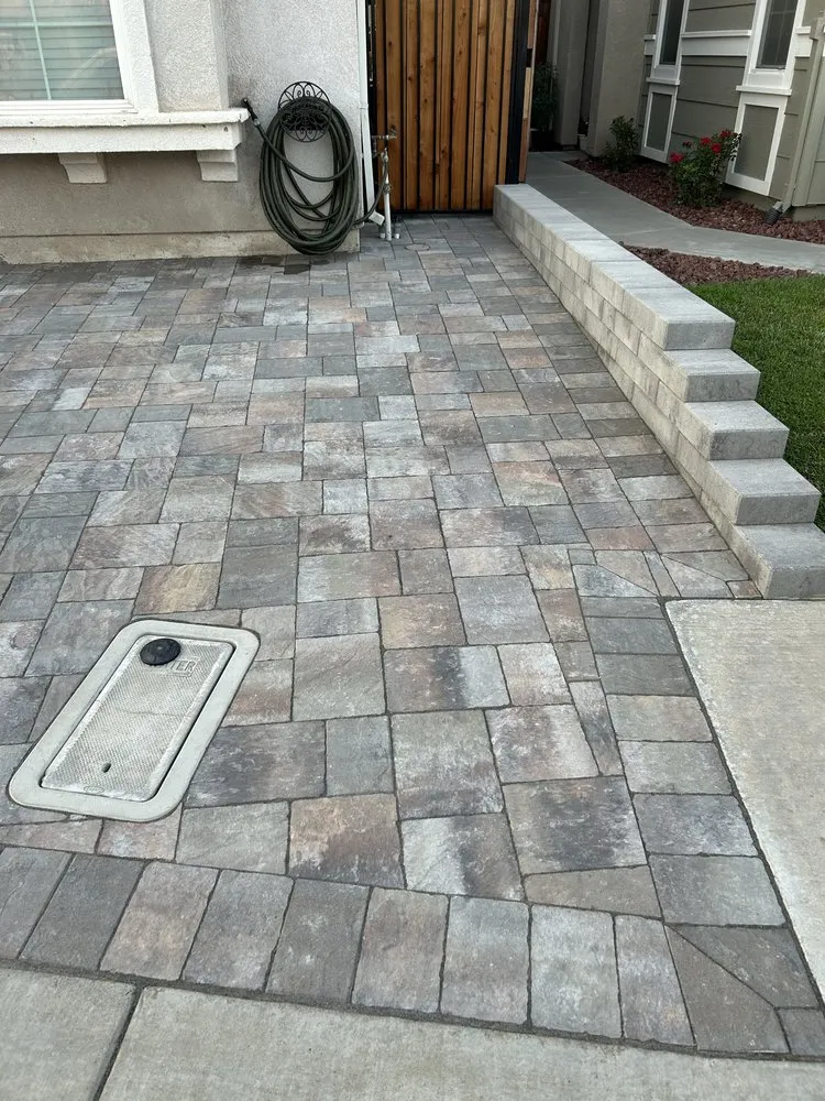 Trusted yard cleanup service for homes in Ceres, CA by Macias Landscaping & Paving