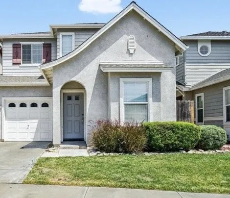 Custom yard maintenance in Ceres, CA - Macias Landscaping & Paving