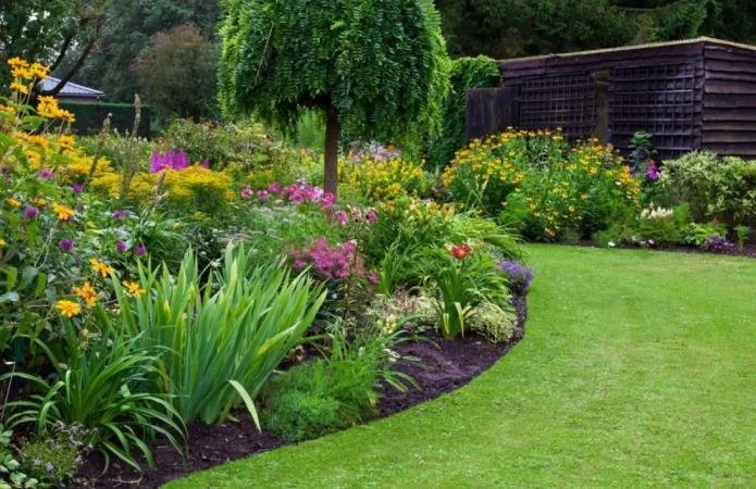 Expert landscape design experts serving Richmond, VA - Macias Lawn Care