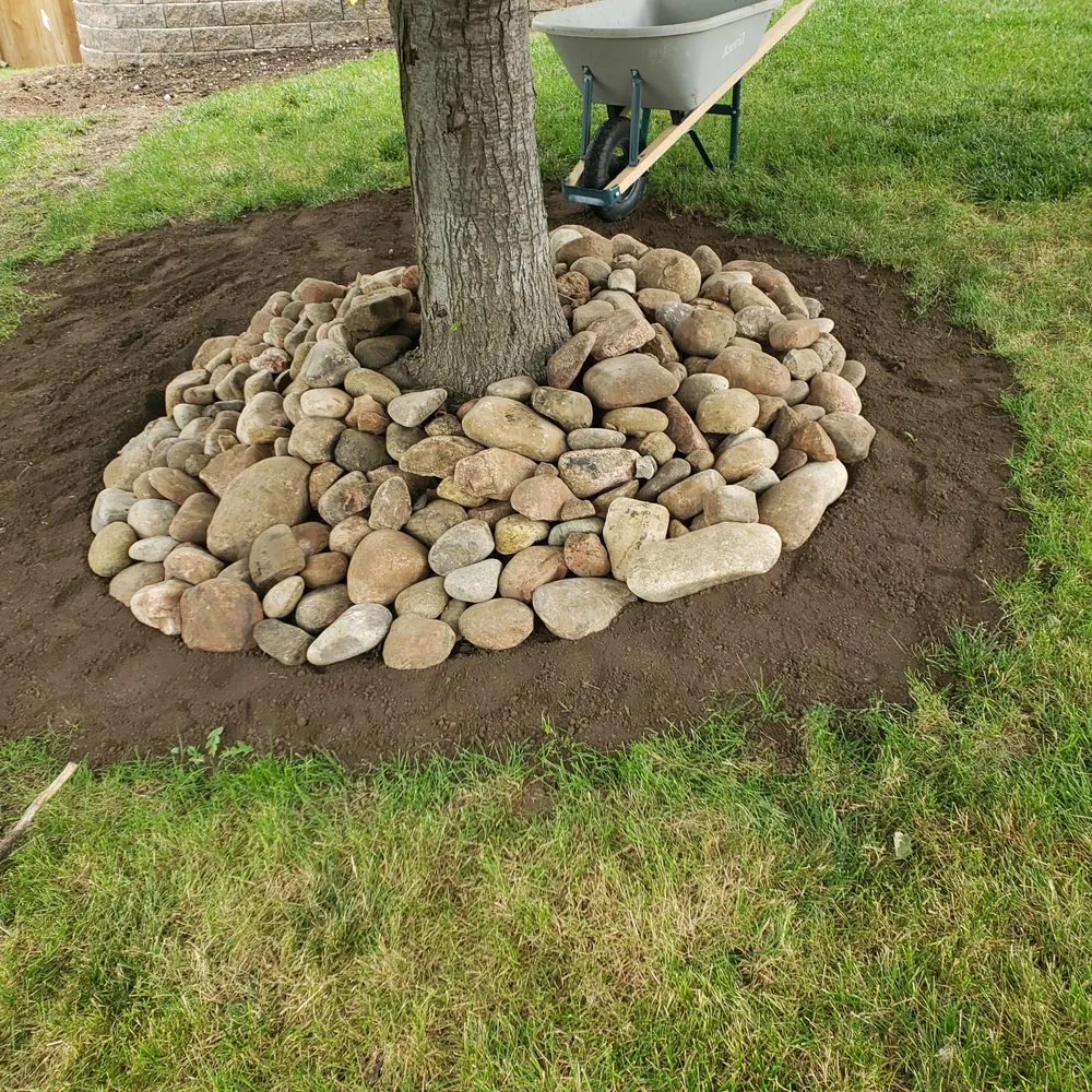 Expert landscape design experts serving Bonner Springs, KS - Macias Lawn Services