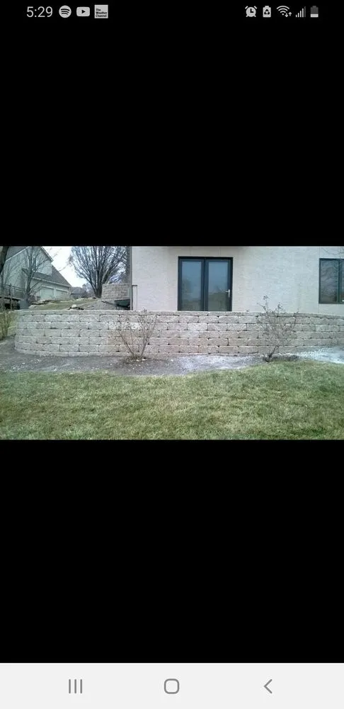 Top-rated landscape design in Bonner Springs, KS - Macias Lawn Services