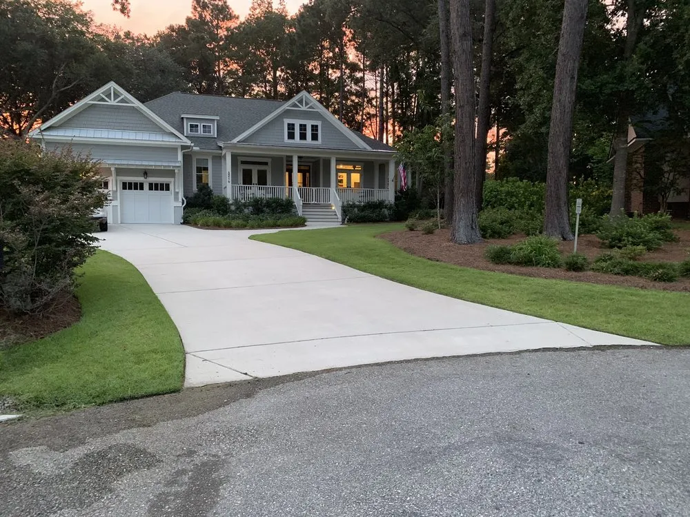 Affordable lawn care service in Ravenel, SC - Mack Landscape & Design