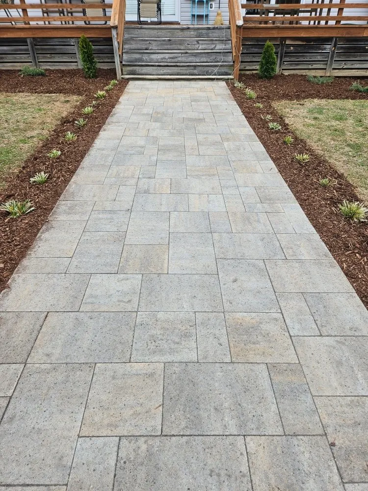 Trusted lawn care service in Roanoke, VA - Mackey's Outdoor Creations