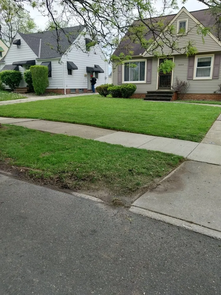 Expert garden landscaping for homes across Newburgh Heights, OH - Mackmo 117 Lawn Care
