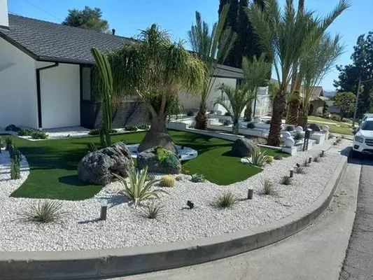 Mac’s Landscape Yard Clean Up’s Logo