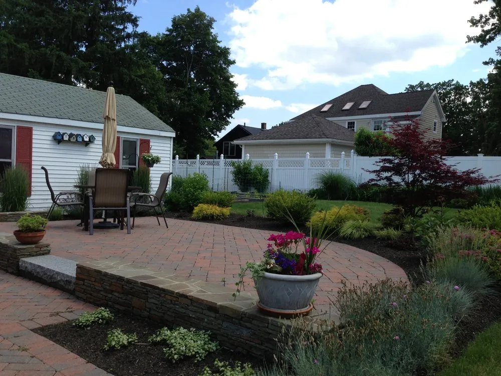 Professional landscaping services experts serving Stoneham, MA - Mac's Landscaping