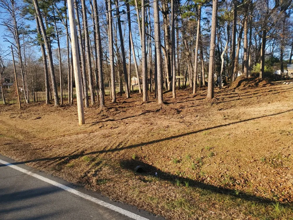 Custom lawn mowing service near you across Kings Mountain, NC - Mac's lawn & Rental