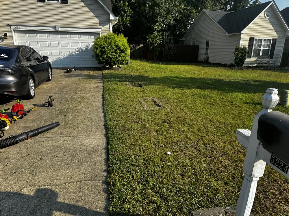 Custom yard cleanup service in Fayetteville, NC by Mac’s Lawn Care