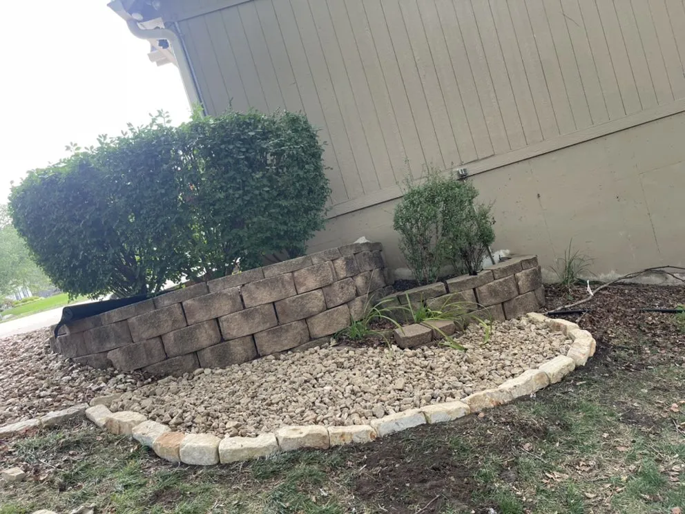 Professional landscape design in Lee's Summit, MO by Macs Lawn Care