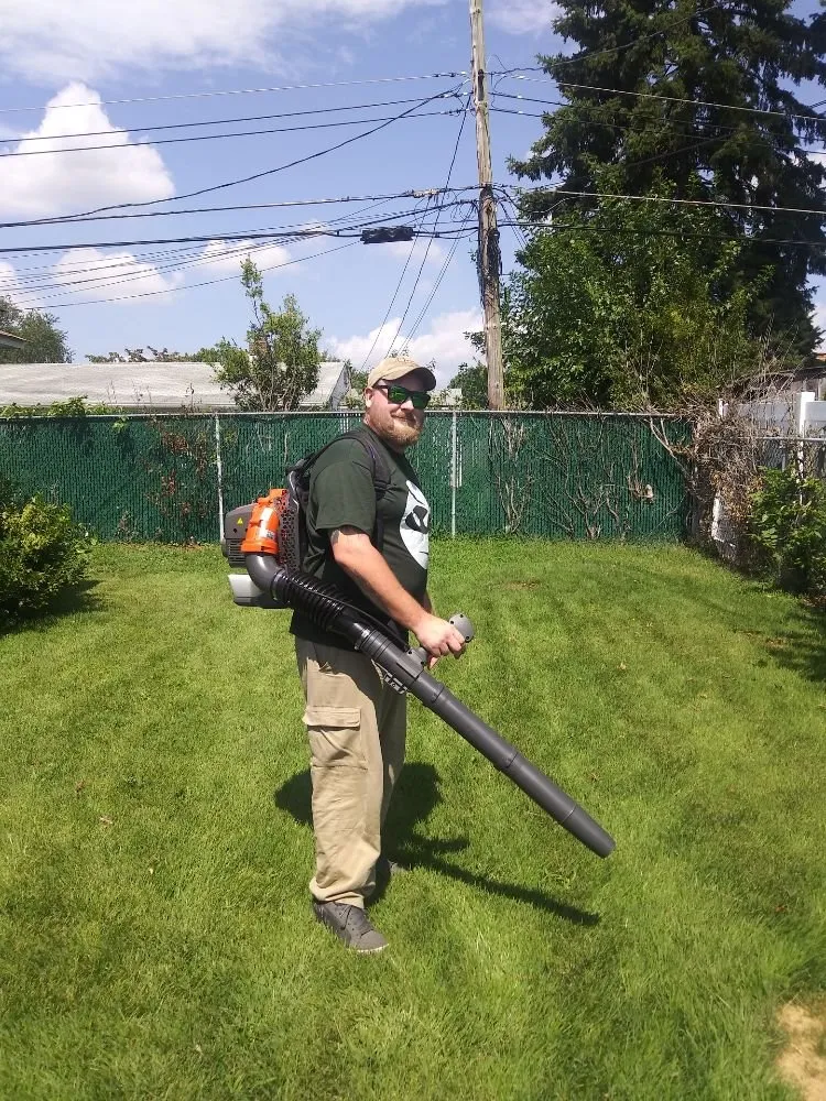 Top-rated residential landscaping in Levittown, PA - Mac's Lawn Service