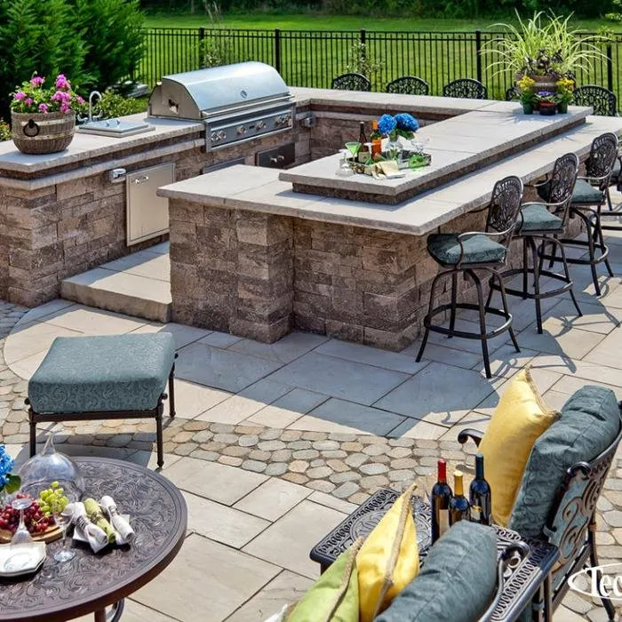 Custom garden landscaping in Maricopa, AZ by Mac's Lawn Service