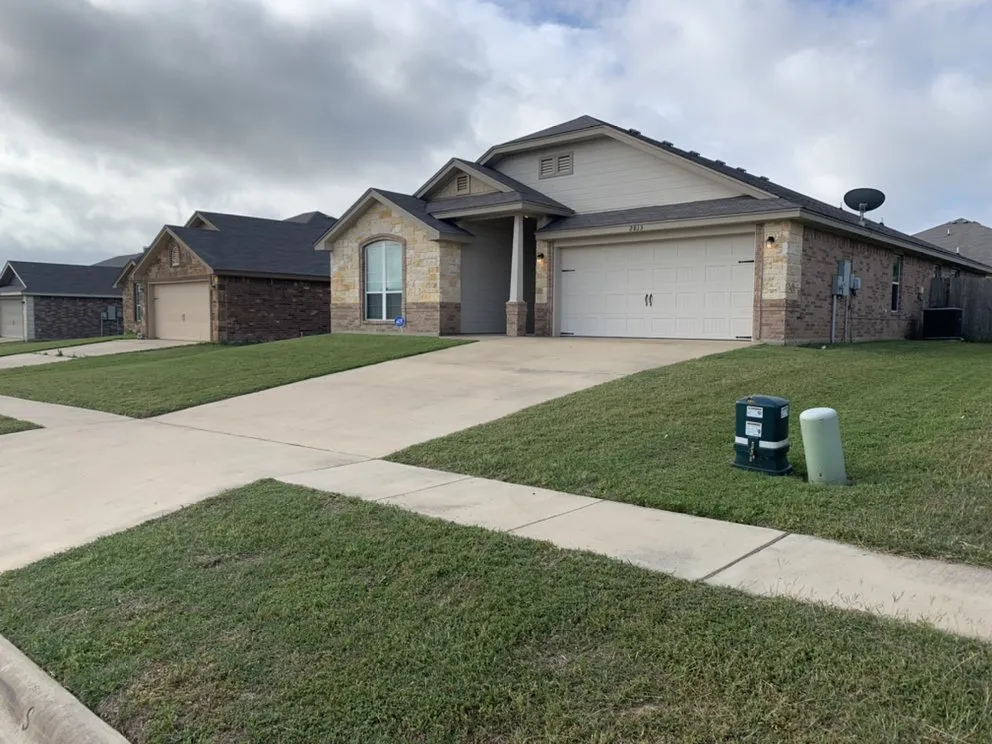 Professional outdoor landscaping in Temple, TX - Mac's Mowing