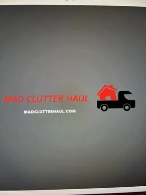 Mad clutter haul Logo