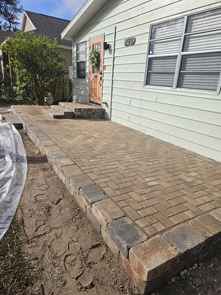 Affordable landscape design in New Port Richey, FL by MAD Handy Services