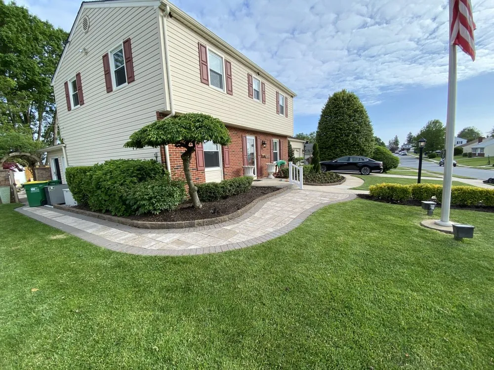 Top-rated garden landscaping in New Castle, DE - Mad Landscaping & Contracting