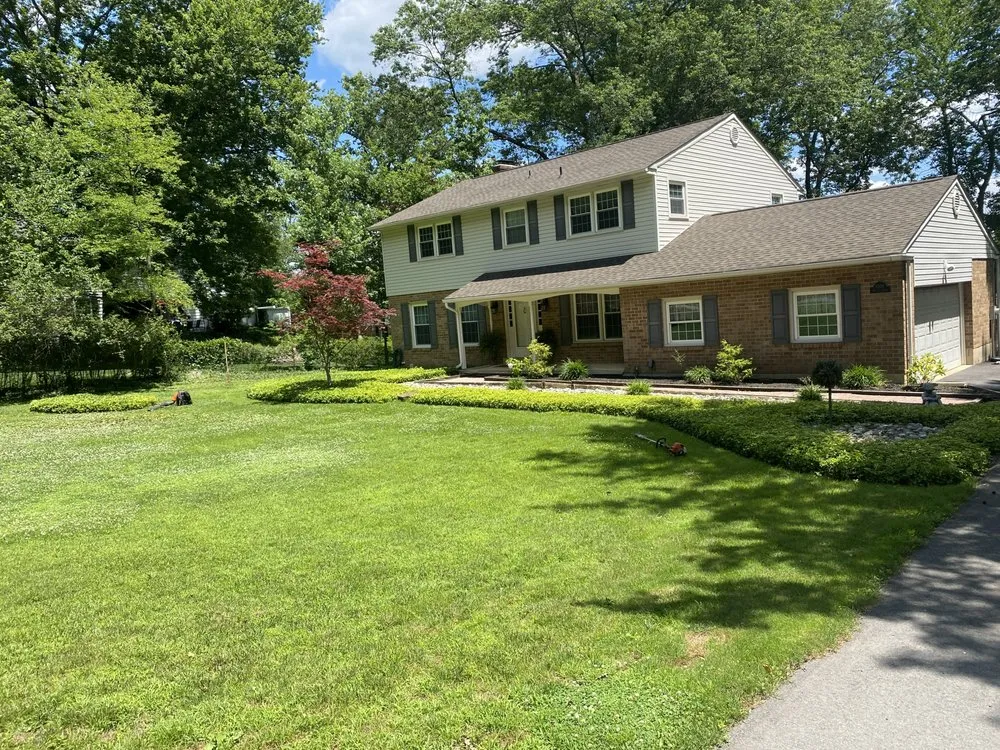 Professional garden landscaping in New Castle, DE - Mad Landscaping & Contracting