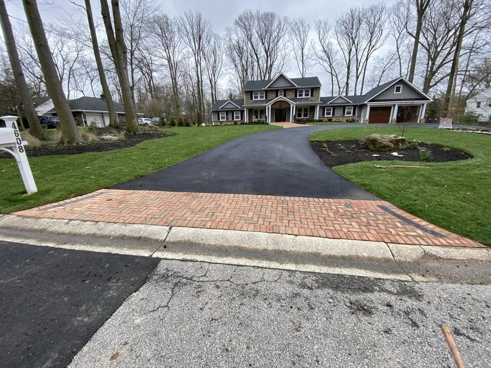 Professional yard cleanup service experts serving New Castle, DE - Mad Landscaping & Contracting