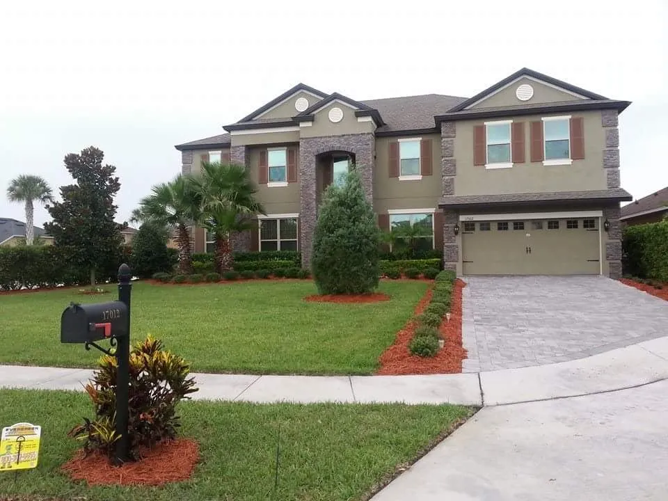 Professional yard cleanup service in Orlando, FL - MAD Landscaping