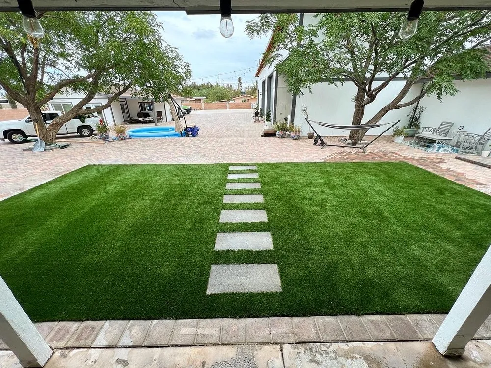 Custom landscaping services experts serving Las vegas, NV - Mad Turf Installations