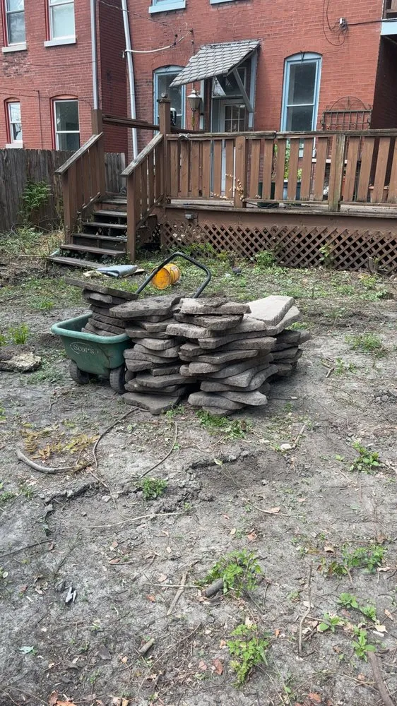 Local garden landscaping for residential properties across Swansea, IL - Maddex and Landscaping