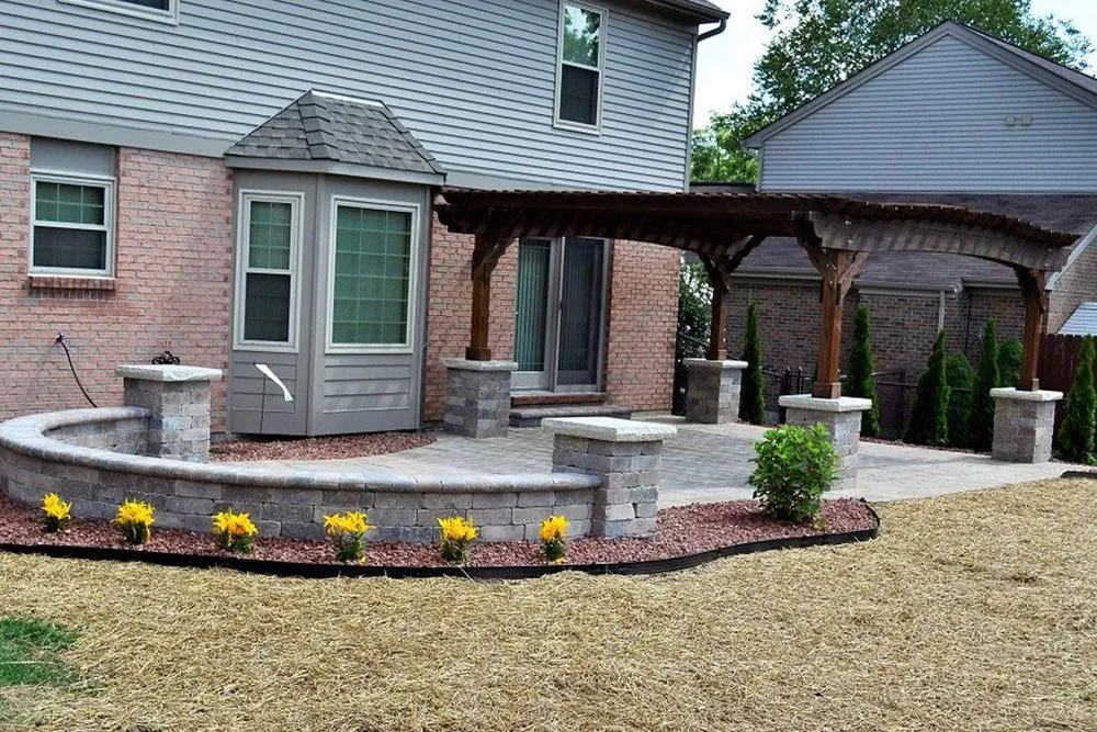 Local residential landscaping experts serving Florence, KY - Maddox Garden Center and Landscaping